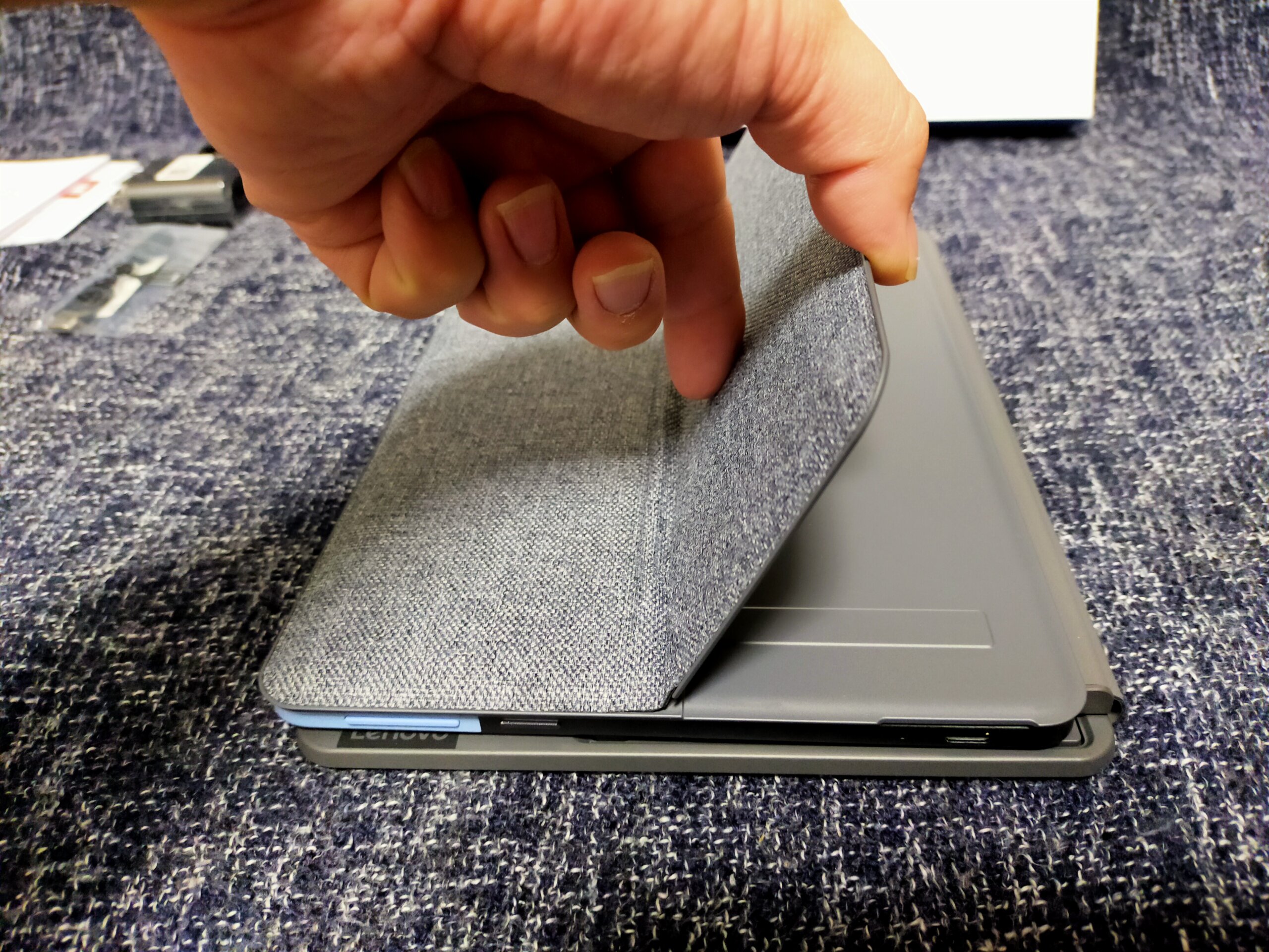 【Lenovo】ノートパソコン「Ideapad Duet Chromebook」がタブレットにもなって便利♪